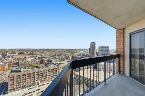 78 10th Street E Saint Paul MN 55101