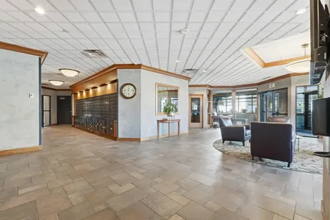 78 10th Street E Saint Paul MN 55101