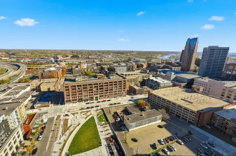 78 10th Street E Saint Paul MN 55101