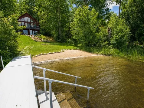 14066W Snowshoe Lane Stone Lake WI 54876