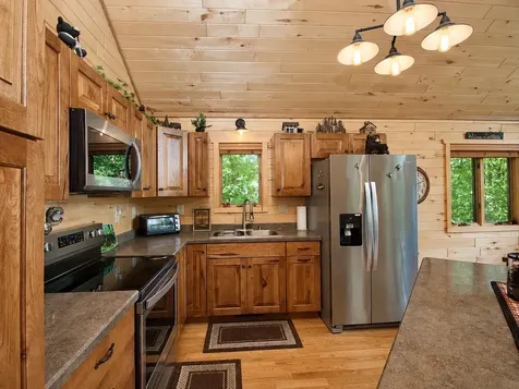 14066W Snowshoe Lane Stone Lake WI 54876