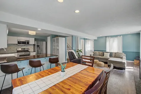 2725 Parkview Boulevard Robbinsdale MN 55422