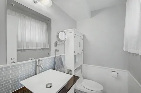 2725 Parkview Boulevard Robbinsdale MN 55422