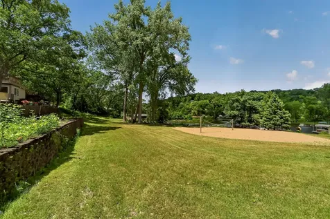 40148 Ryans Bay Road Zumbro Falls MN 55991