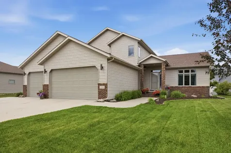 1516 3rd Street E West Fargo ND 58078