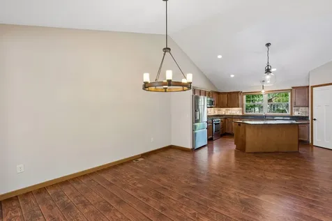 11763 Erskin Circle Blaine MN 55449