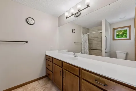 11763 Erskin Circle Blaine MN 55449