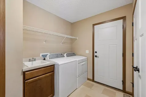 11763 Erskin Circle Blaine MN 55449