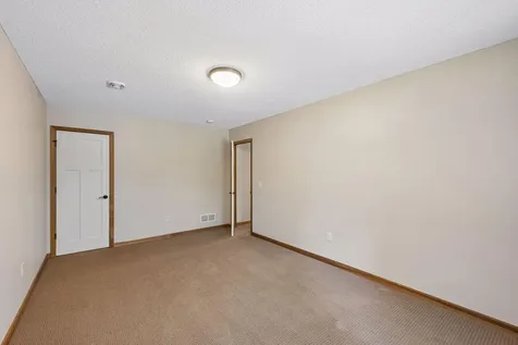 11763 Erskin Circle Blaine MN 55449