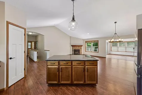 11763 Erskin Circle Blaine MN 55449