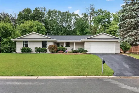 10351 Wildwood Circle Bloomington MN 55437
