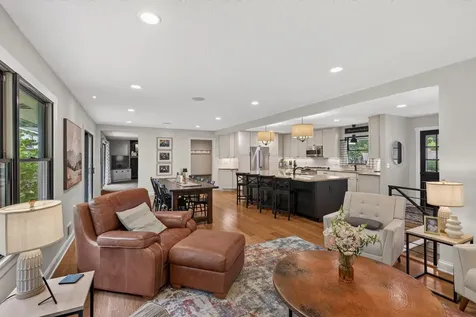 10351 Wildwood Circle Bloomington MN 55437