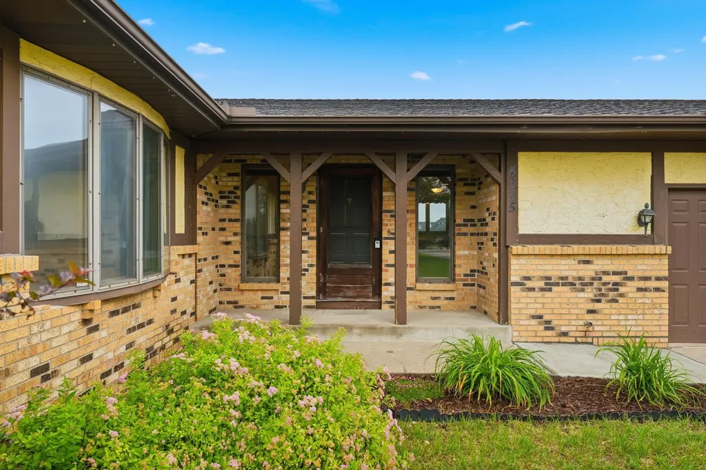 4515 165th Avenue NW Andover MN 55304