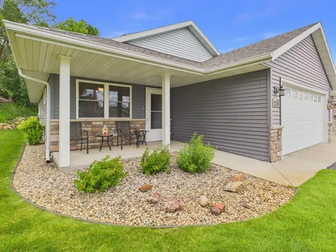 2211 Ridgedale Drive SE Alexandria MN 56308
