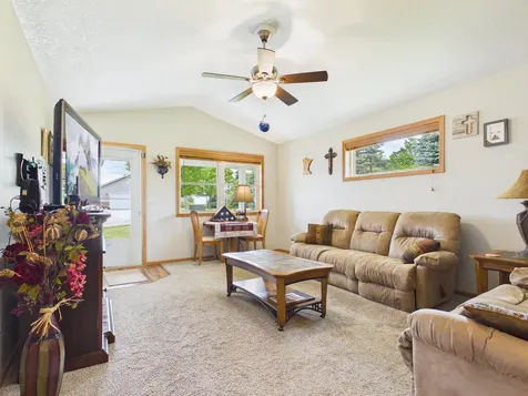 2211 Ridgedale Drive SE Alexandria MN 56308