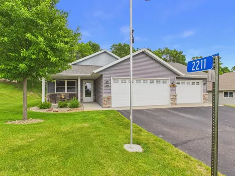 2211 Ridgedale Drive SE Alexandria MN 56308