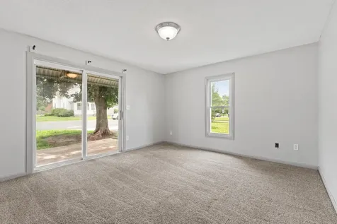 109 5th Street NE Stewartville MN 55976