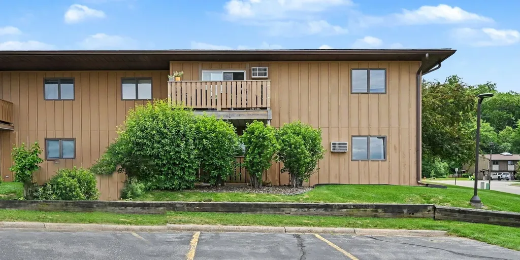 125 Kingswood Drive Red Wing MN 55066