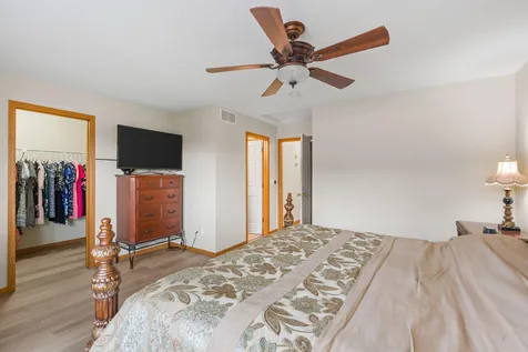 1778 Riverside Drive Shakopee MN 55379