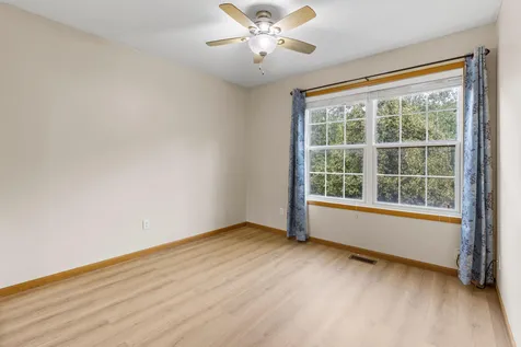 1778 Riverside Drive Shakopee MN 55379