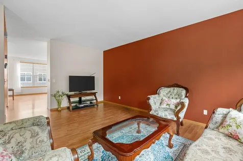 1778 Riverside Drive Shakopee MN 55379