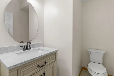 1778 Riverside Drive Shakopee MN 55379