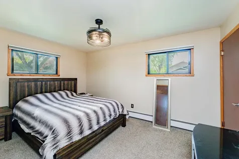 2853 2nd Street N Fargo ND 58102