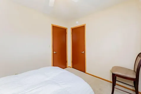 2853 2nd Street N Fargo ND 58102