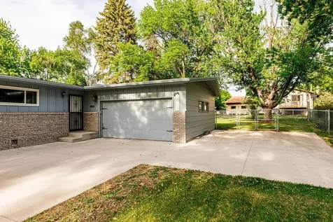 2853 2nd Street N Fargo ND 58102