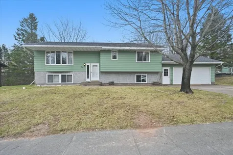 56 Nelson Drive Silver Bay MN 55614
