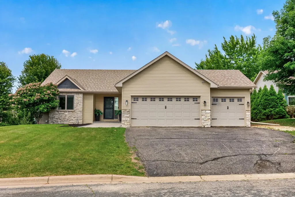 515 10th Avenue NE Lonsdale MN 55046