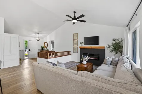 515 10th Avenue NE Lonsdale MN 55046