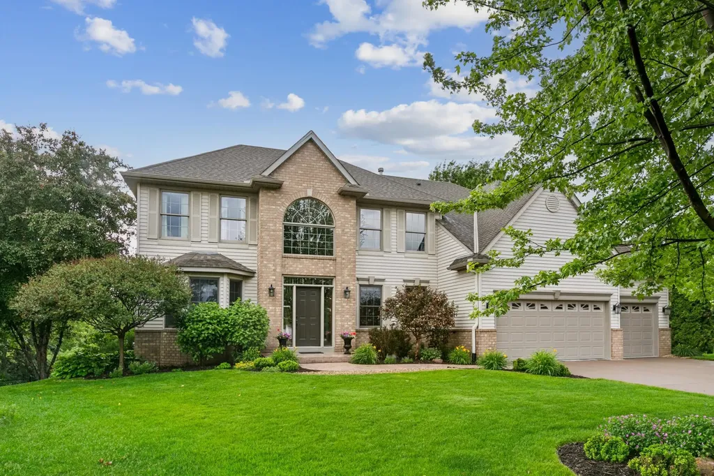 3588 Commonwealth Bay Woodbury MN 55125