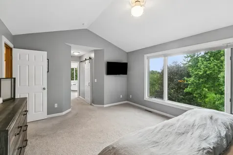 3588 Commonwealth Bay Woodbury MN 55125