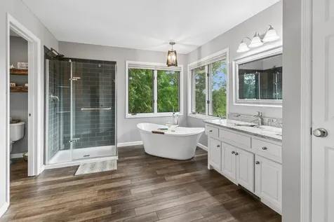 3588 Commonwealth Bay Woodbury MN 55125