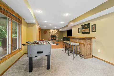 3588 Commonwealth Bay Woodbury MN 55125