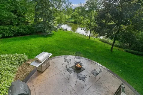 3588 Commonwealth Bay Woodbury MN 55125