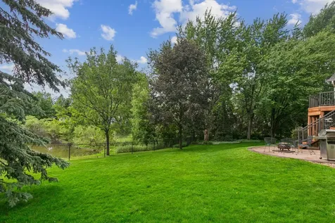 3588 Commonwealth Bay Woodbury MN 55125