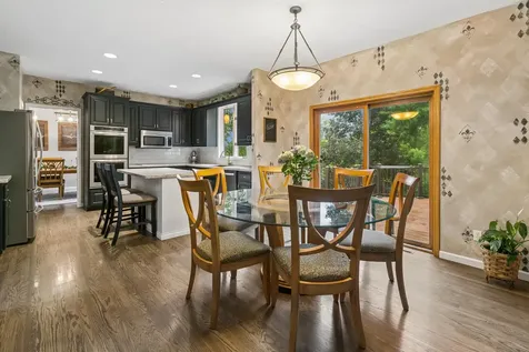 3588 Commonwealth Bay Woodbury MN 55125