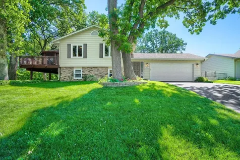 6715 Ashton Avenue NE Fridley MN 55432