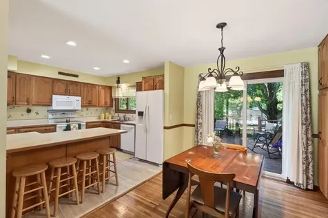 1094 Lowell Drive Apple Valley MN 55124