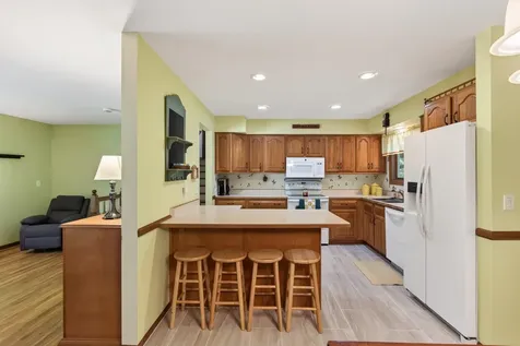 1094 Lowell Drive Apple Valley MN 55124