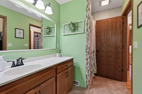 1094 Lowell Drive Apple Valley MN 55124