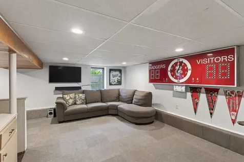 1094 Lowell Drive Apple Valley MN 55124