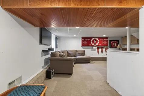 1094 Lowell Drive Apple Valley MN 55124