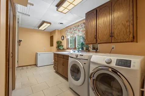 1094 Lowell Drive Apple Valley MN 55124
