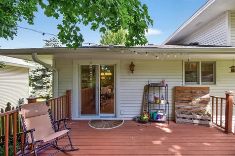 1094 Lowell Drive Apple Valley MN 55124