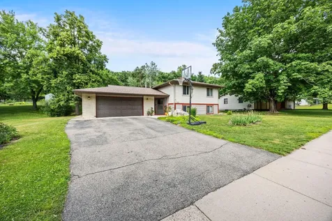 762 Pioneer Road Red Wing MN 55066