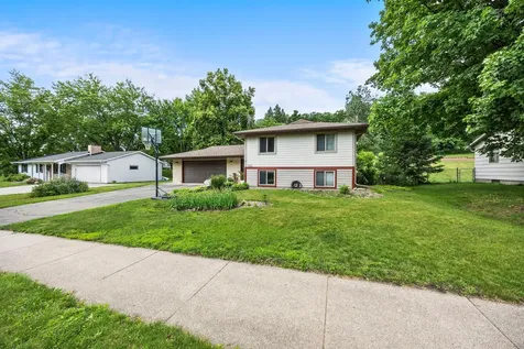 762 Pioneer Road Red Wing MN 55066