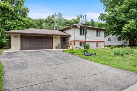 762 Pioneer Road Red Wing MN 55066